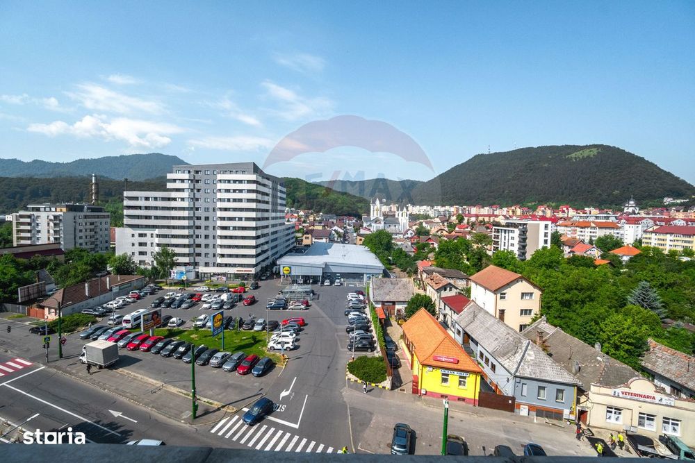 Apartament cu 4 camere de inchiriat |2 BAI | RACADAU| COMISION 0%