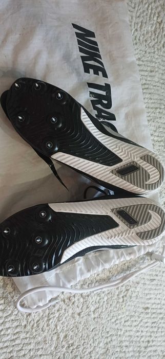 Шпайкове Nike Rival Multi за лека атлетика