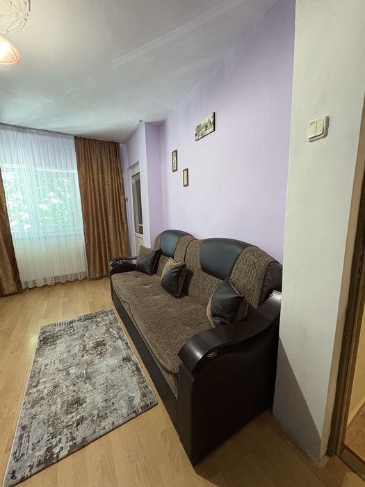 Închiriez Garsonieră zona Radu Negru