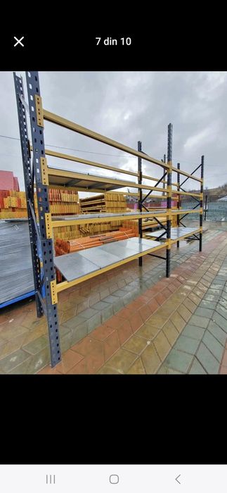 Rafturi metalice pentru depozitare