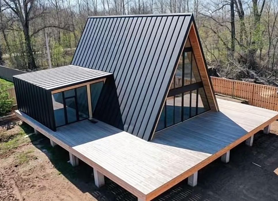 Vând case pe structura metalica modulare