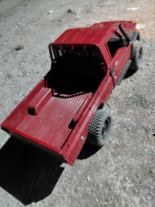 RC машинка TOYOTA MN82