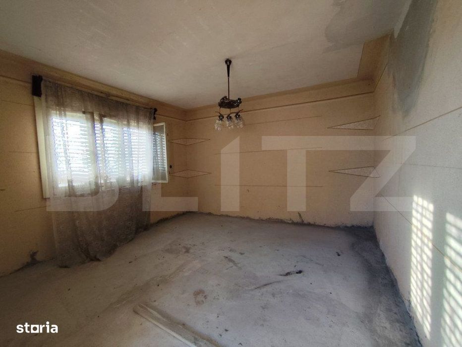 Casa individuala, 2 camere, 2619 mp teren, zona Paclisa