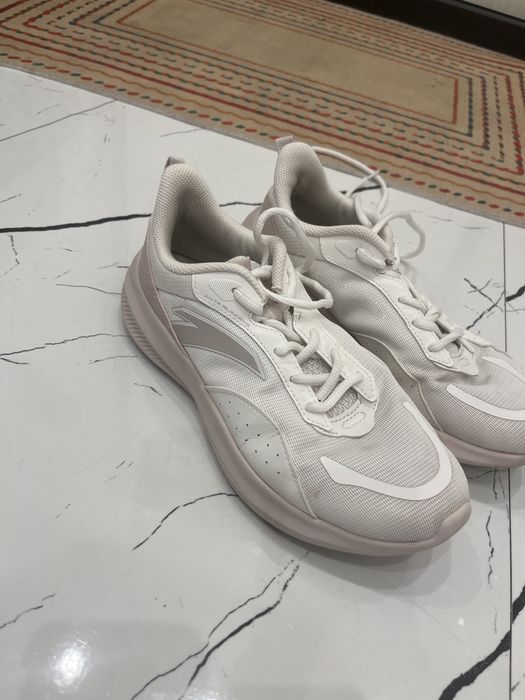 Кроссовки Anta  оригинал 39