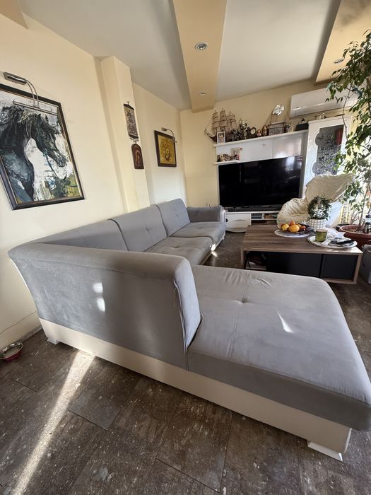 Разтегателен диван