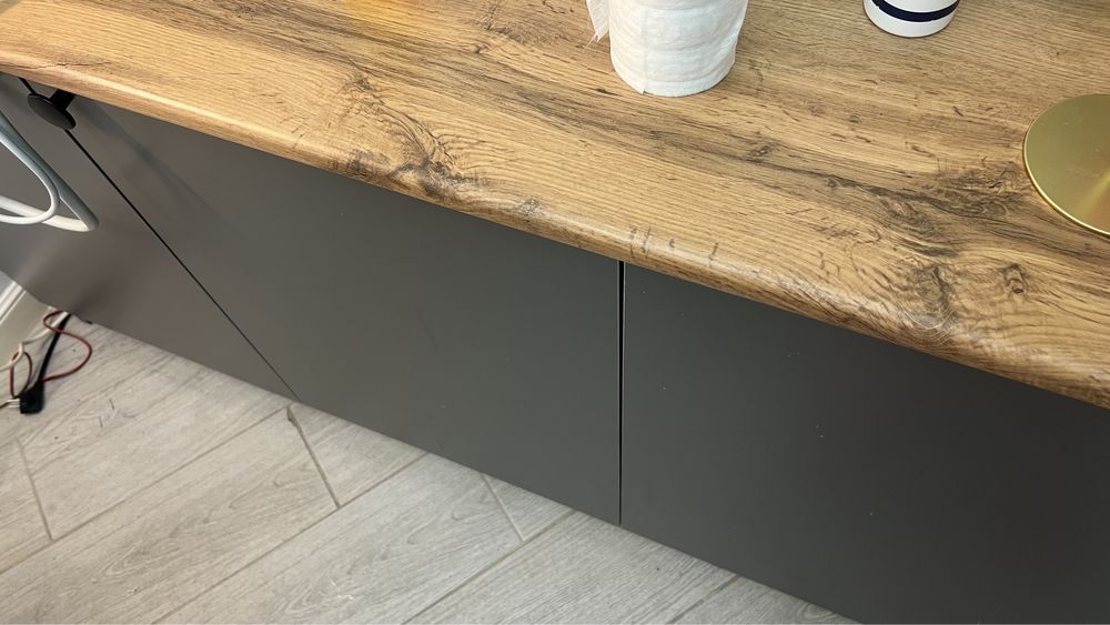 Гарнитур с раковиной и смесителем