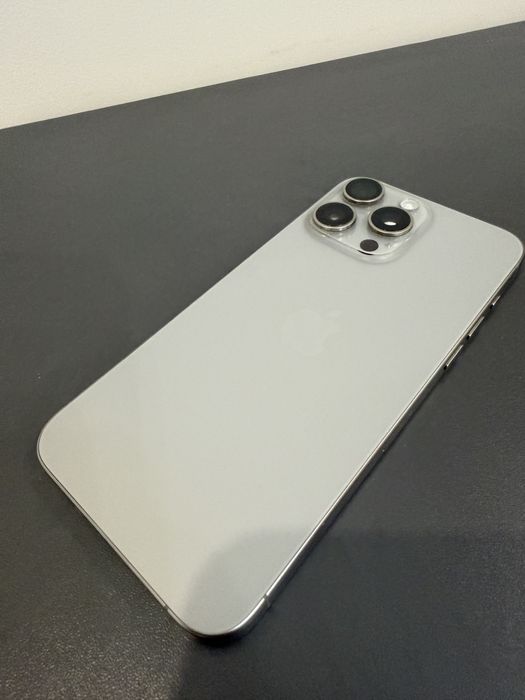 iPhone 17 Pro Max 256GB titanium