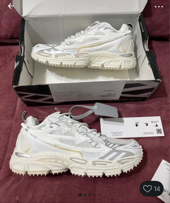 Off White “Be Right Back” 44/45 NOI