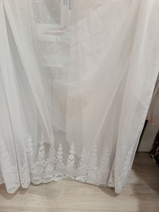 Продам не дорого тюль и шторы