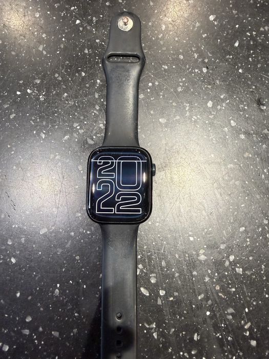 Apple Watch Series 7 45мм черный
