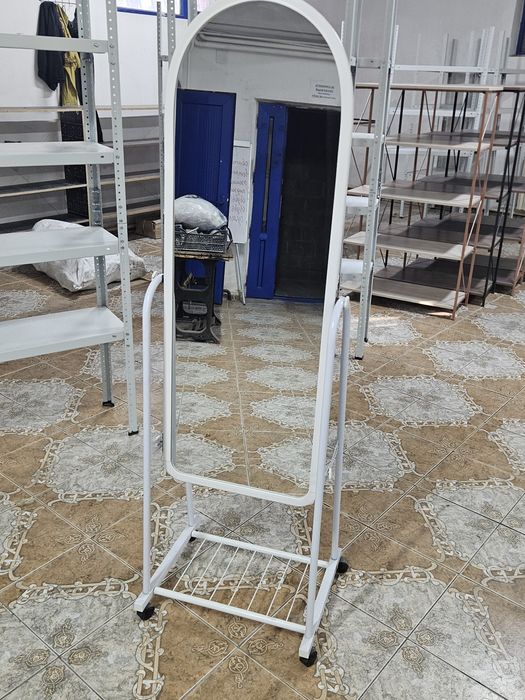 Торговое оборудование для одежды