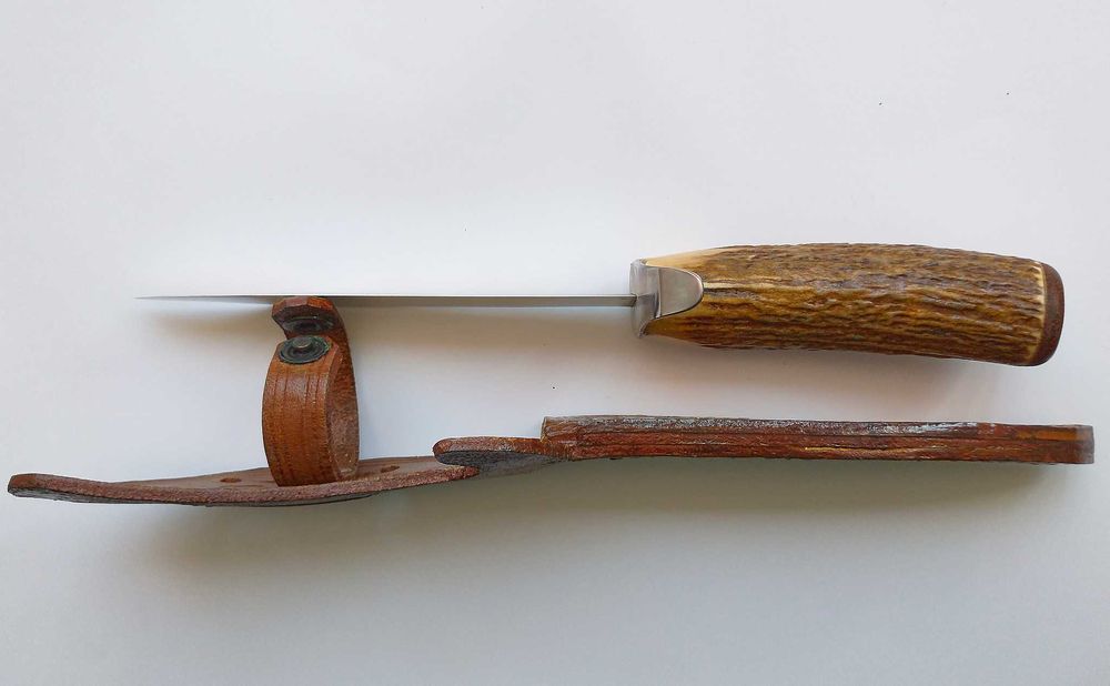 Cutit handmade si teaca piele