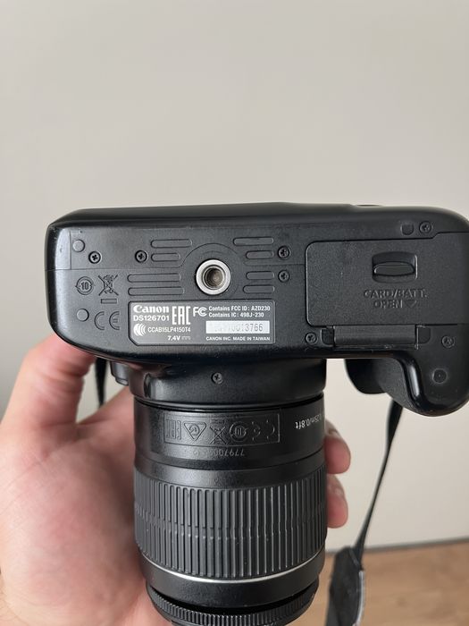 Canon 4000d продам