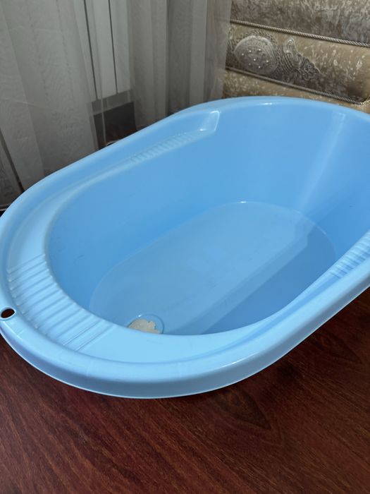 Ванна детская синяя