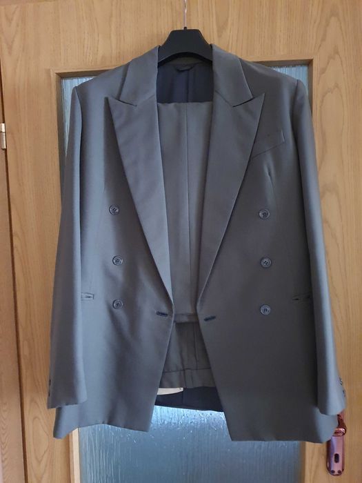 Costum bărbătesc din stofă de lână