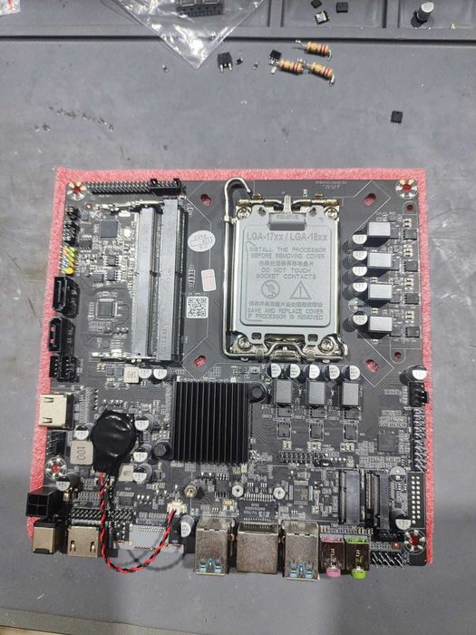 Плата от моноблока UDORE i610m4 v2 01