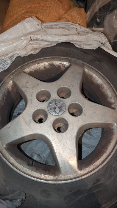 Гуми с джанти 4х100 - 175/70 R13 82T, 185/60 R14 82H, 4х114.3 - 205/65 R15 94H