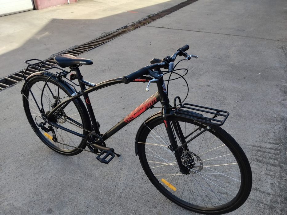 Vând bicicleta din aluminiu