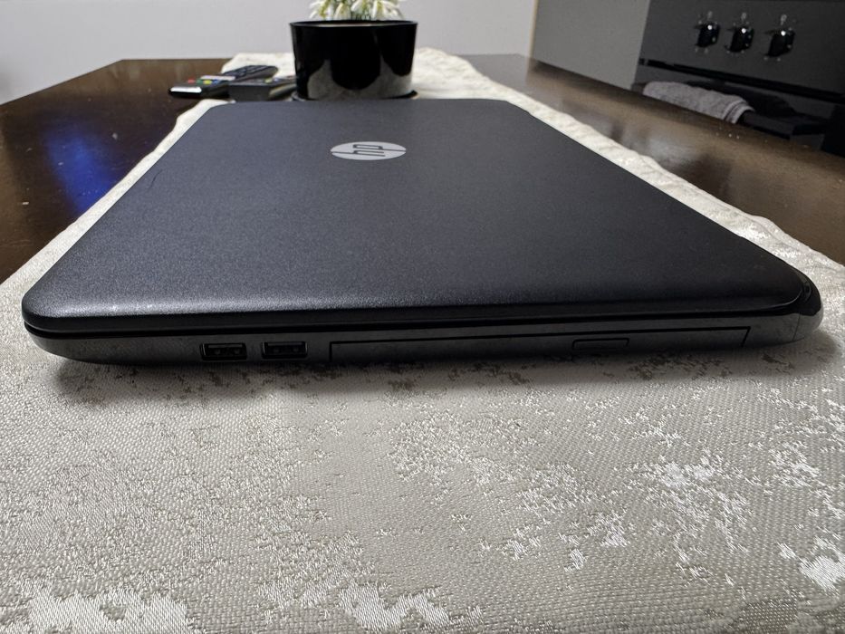 Лаптоп HP 250 G3