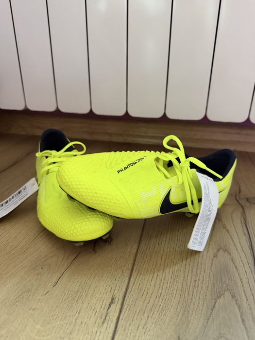 Чисто нови  професионални бутонки Nike Phantom Venom Elite ACC 36 номер
