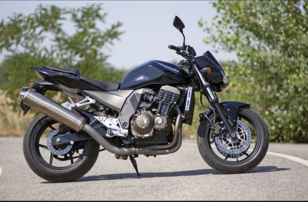 Dezmembrez Kawasaki z750 [ 2003-2007]