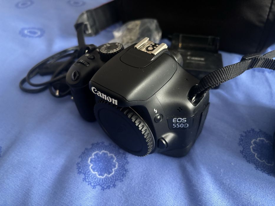Aparat Foto Canon EOS 550D