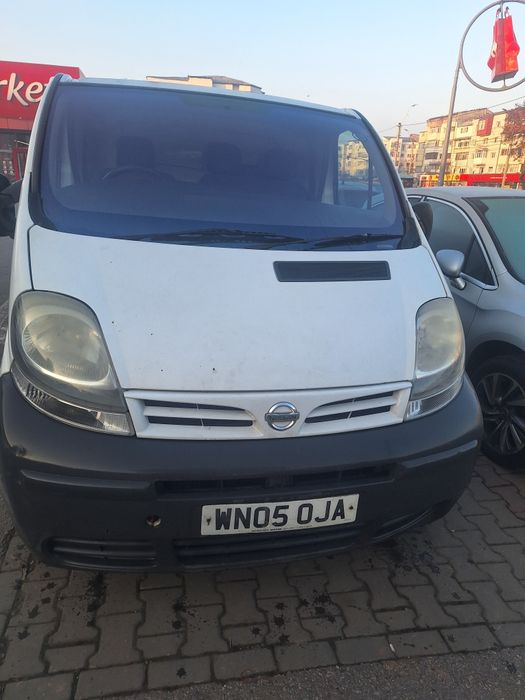 Opel vivaro renault trafic nissan primastar 1.9 dci