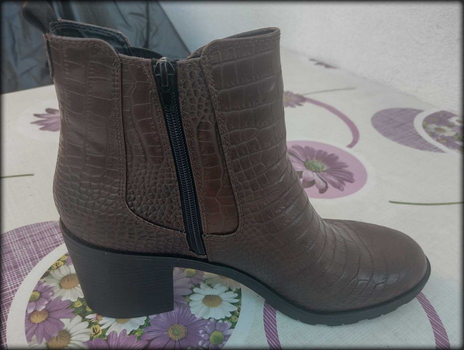 Дамски боти 44 номер