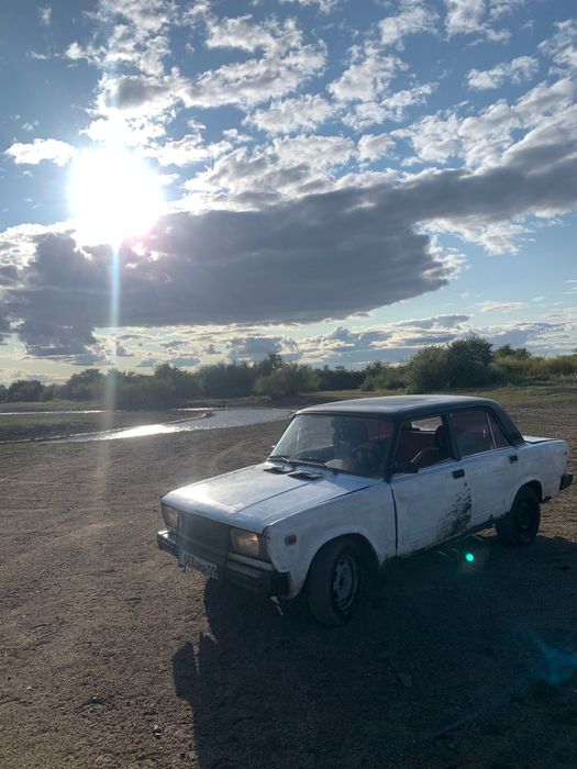 ваз 2105        .