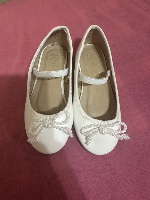 Туфельки белые 26 размер