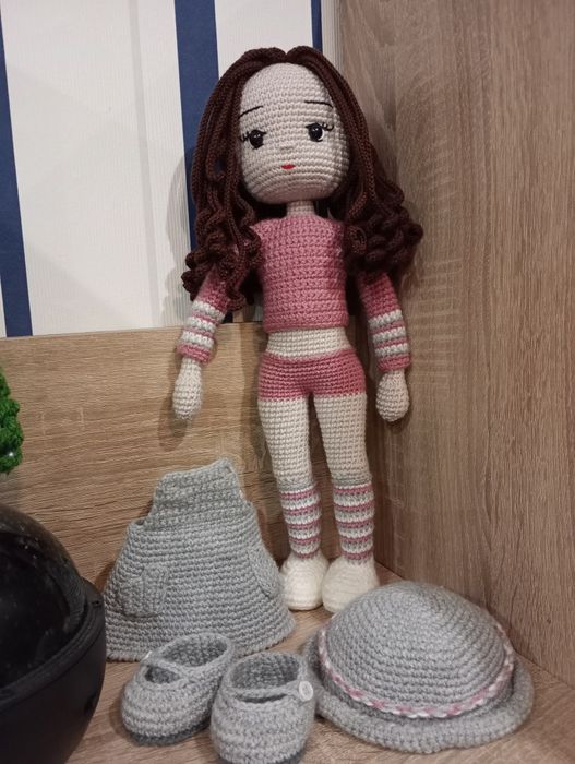 ръчно изработена кукла