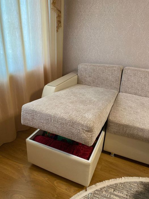 Диван в хорошем состоянии