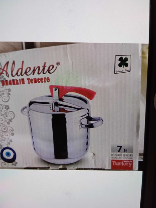 Тенджера под налягане