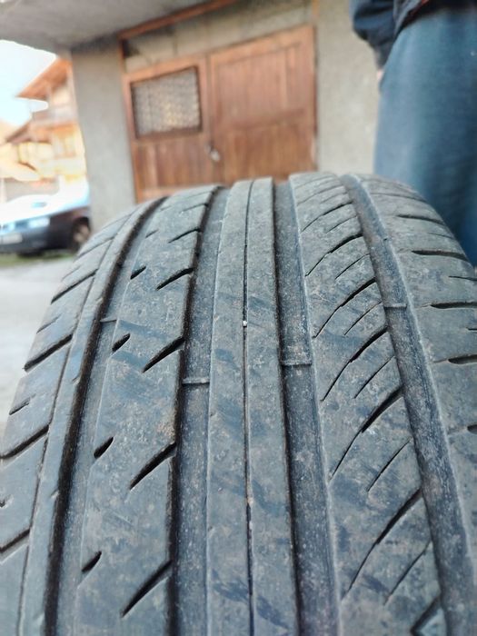 Продавам гуми летни
