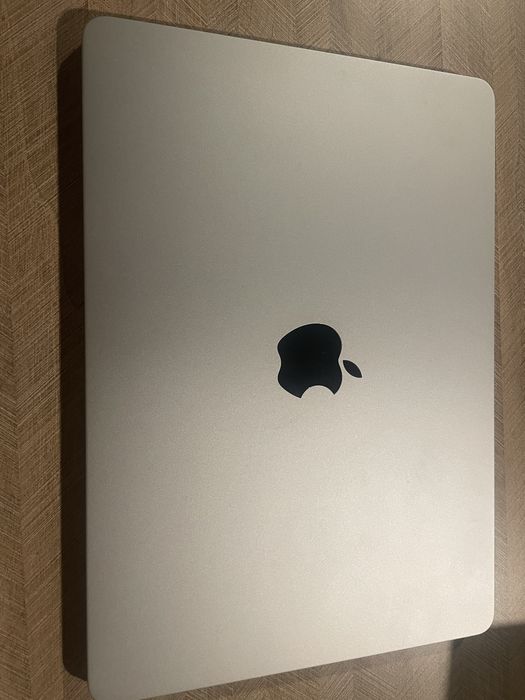 Macbook air m3 16 gb