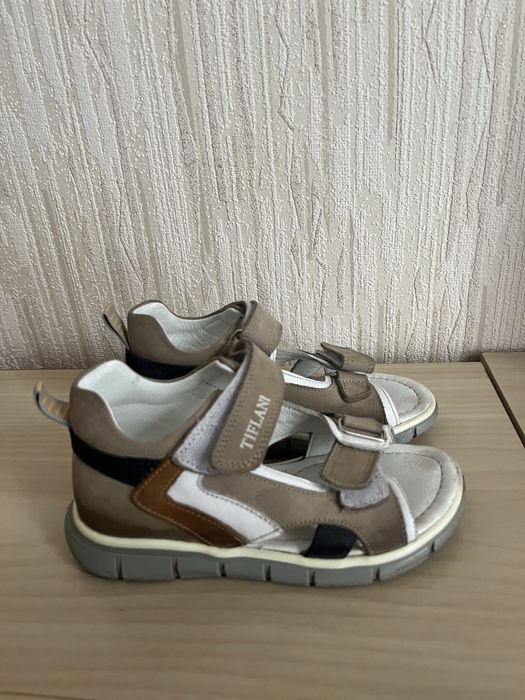 Сандали Tiflani 30 размер