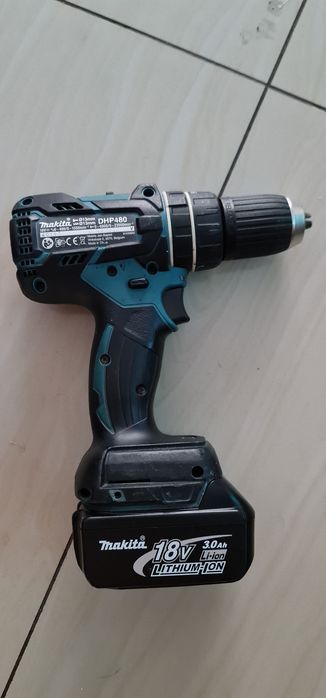 Autofiletanta Makita cu percutie !