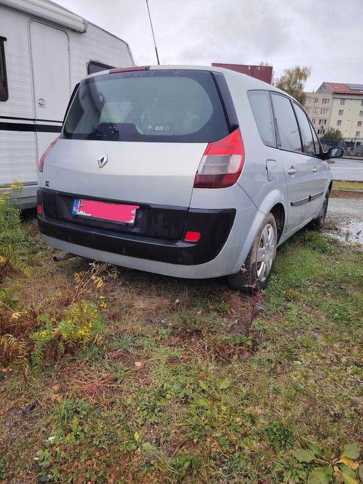 RENAULT 4 2004 — imagine 3