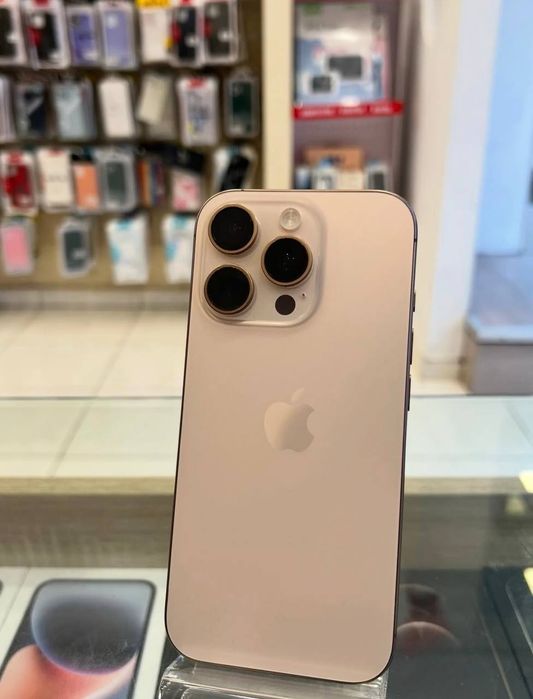 Iphone 16pro gold