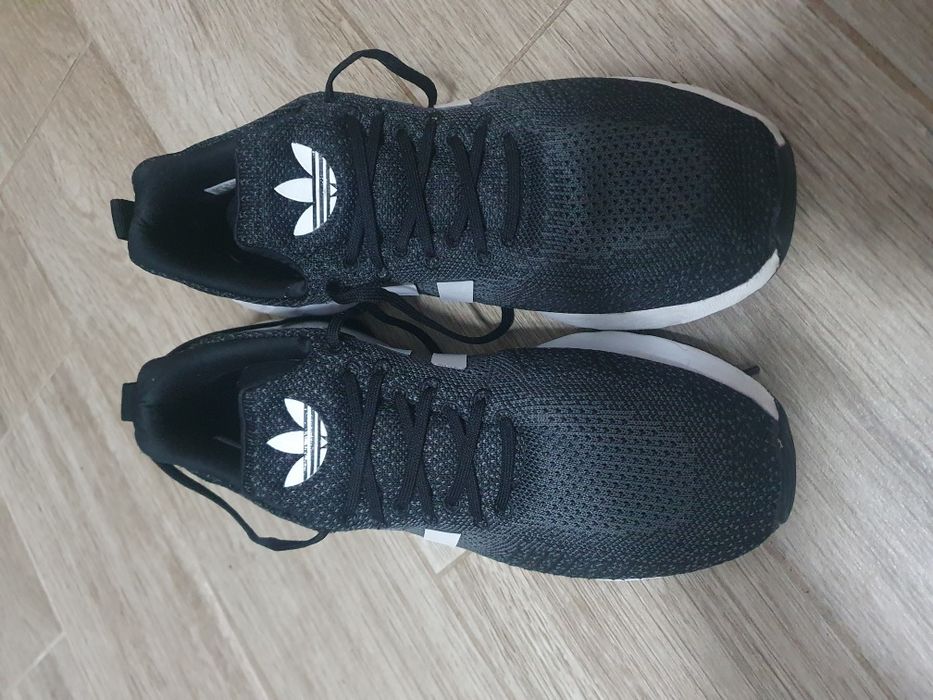 Маратонки Adidas Swift Run 22