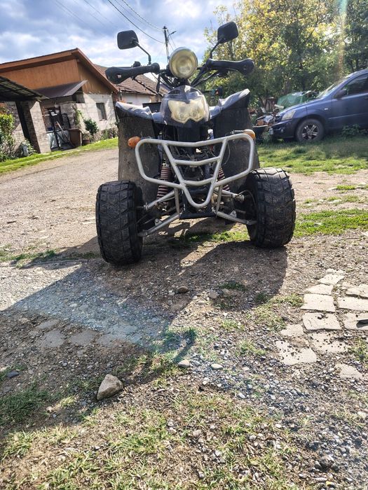 ATV 250 în două pistoane