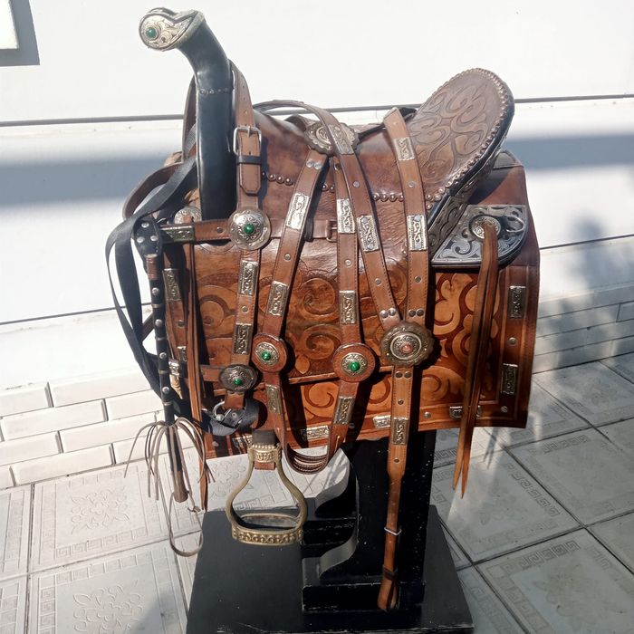 Ертоқым,  седло,  ертокым