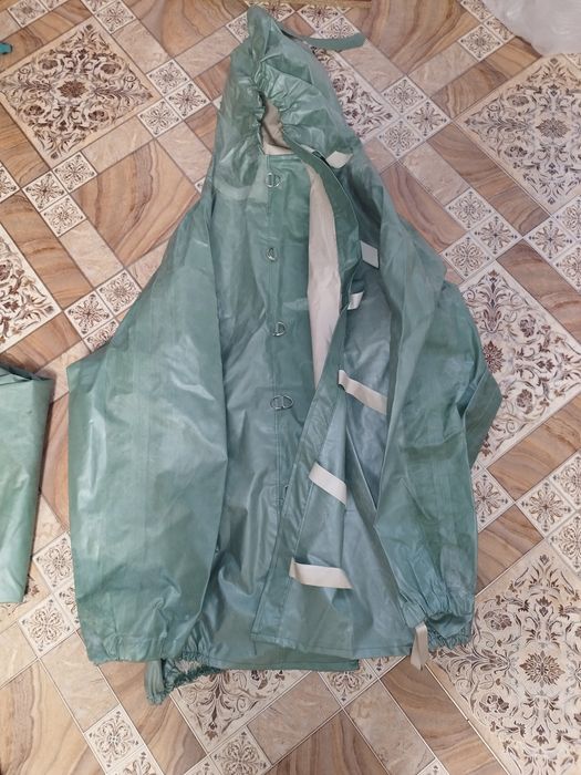 Костюмы прорезиненные(шахтерский)