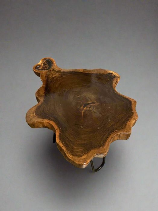 Masuta cafea din lemn masiv de nuc lucrata manual