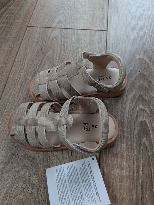 Vand sandale noi mar 25