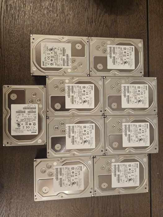 3TB SAS 7200 RPM 64MB дискове за сървър