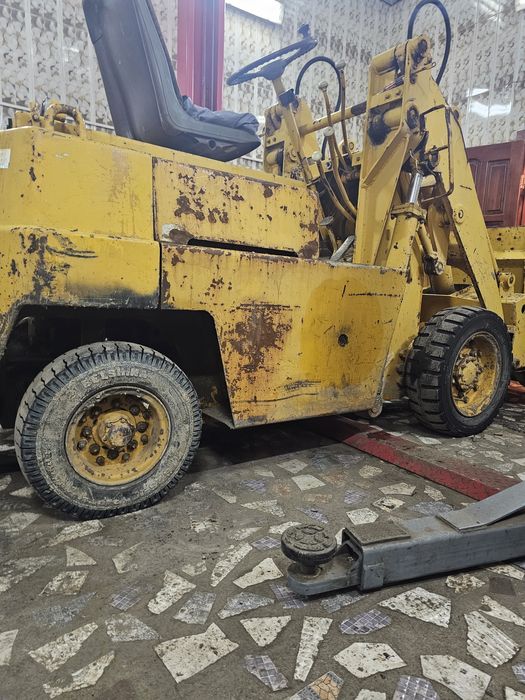 Мини погрузчик японец