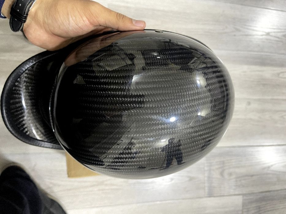 оригинальный карбоновый шлем