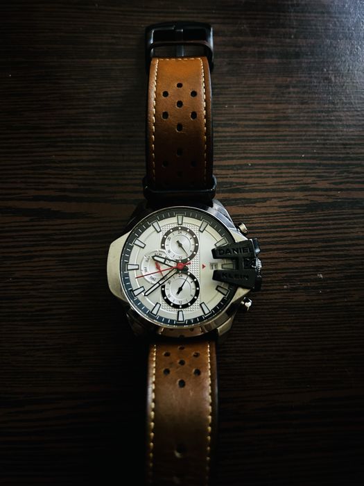 Vand colectie 11 ceasuri