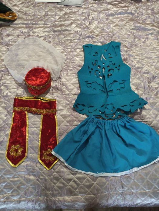 Продам костюмы на любой